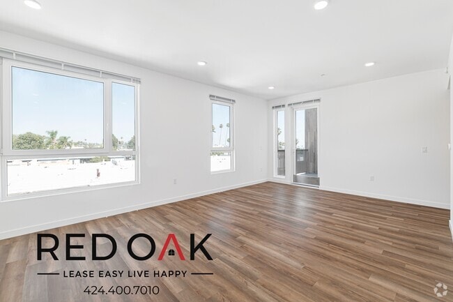 Building Photo - 1860 N Western Ave Unit 201 Rental