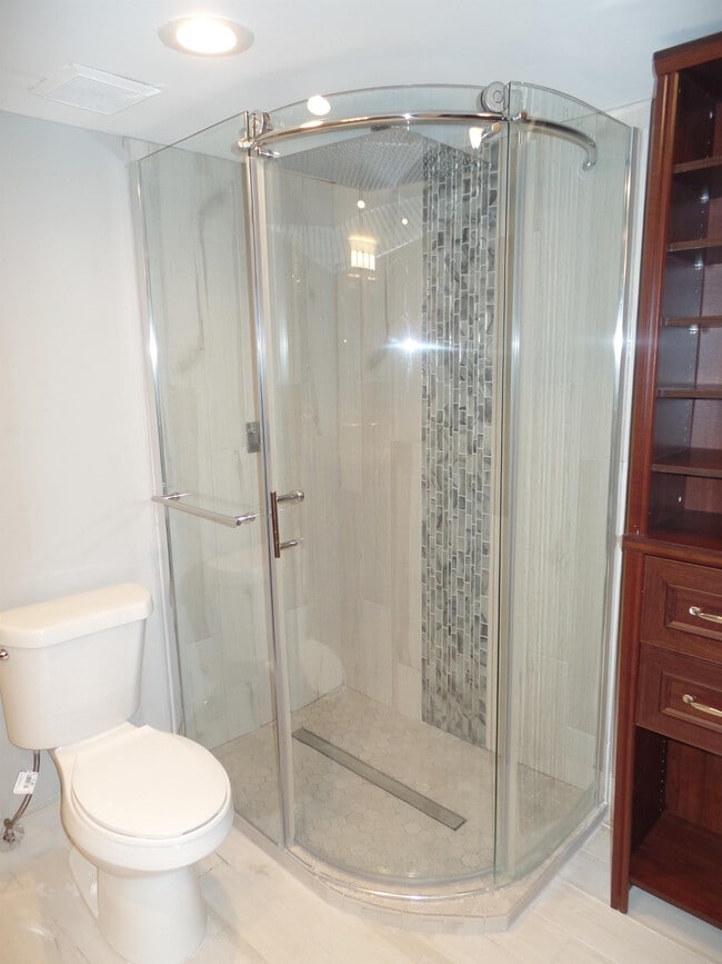 Photo - 2851 N Oakland Forest Dr