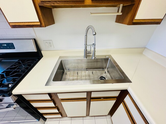 New Stainless single basin