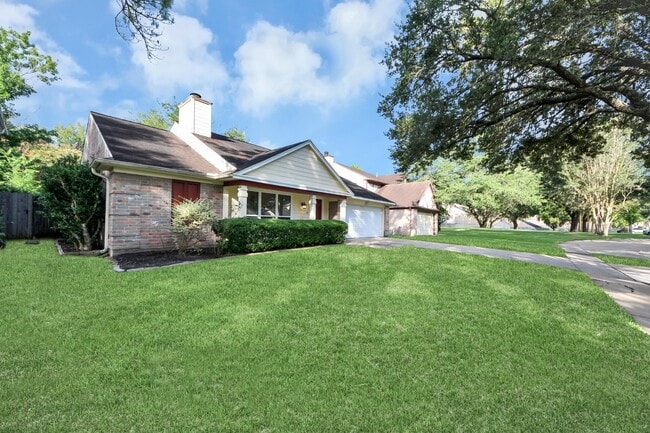 Photo - 3402 Hidden Creek Dr