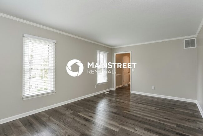 Photo - 4 Bedroom Pet-Friendly Home in Greensboro, NC with Main Street Renewal