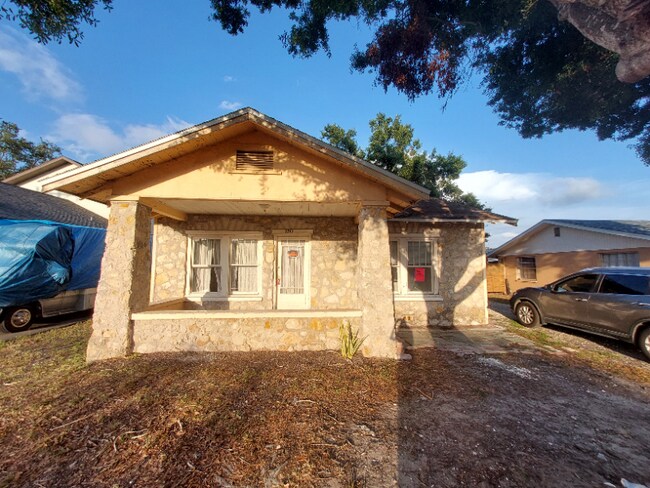 2713 5th St W House House Rental - Image