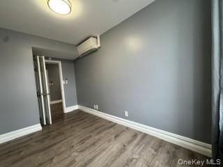 Photo - 145 Tulip Ave