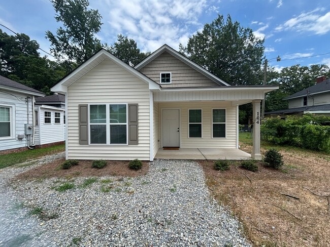 Building Photo - 104 N Slocumb St