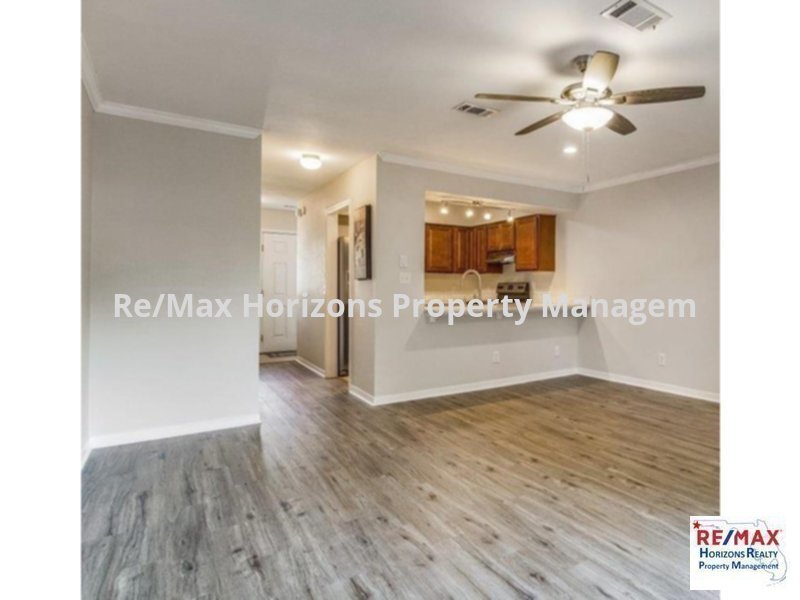 Photo - Fabulous Townhouse!