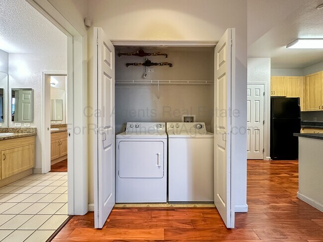 Photo - 1121 40th St