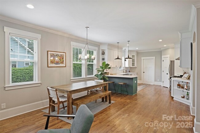 Photo - 126 N Smallwood Pl