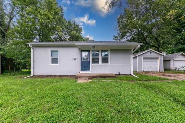 Photo - 2213 Blaker Dr
