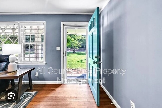 Photo - 4106 N Shallowford Rd