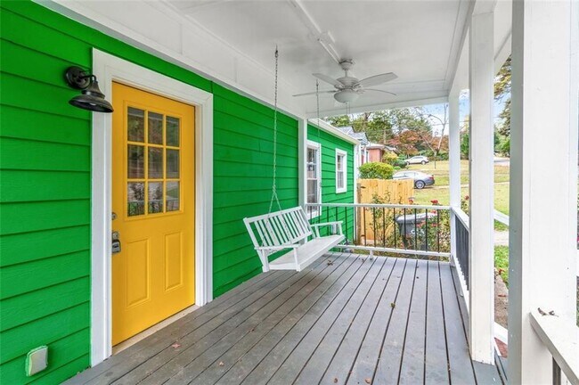 Photo - 278 Moreland Way