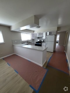 Building Photo - 1095 Pacific St Rental