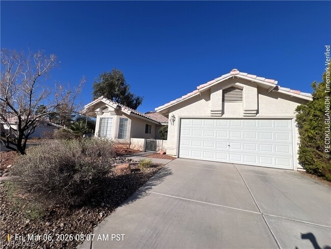 Photo - 3577 Erva St