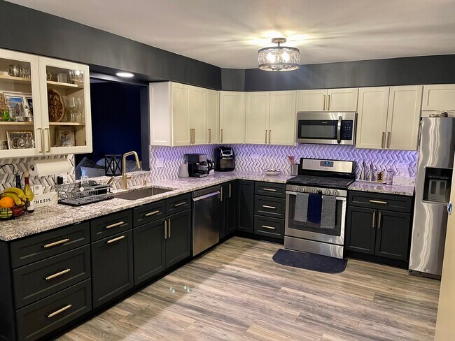 Photo - 1343 Laurel Oaks Dr