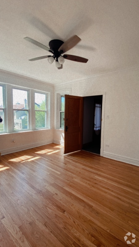 Building Photo - 4815 S Springfield Ave Unit 2 Rental