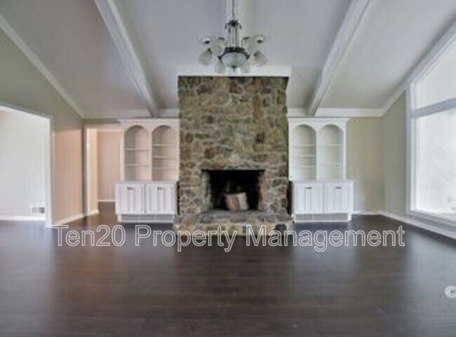 4720 Shenandoah Ct