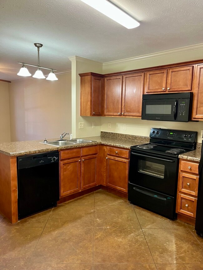 Photo - 1530 Davis St