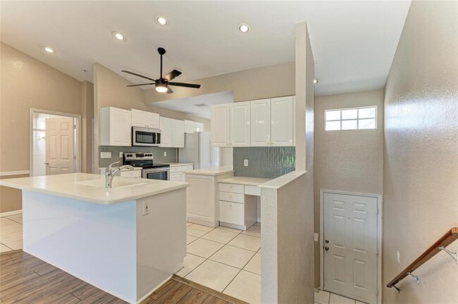 Photo - 6618 Pineview Terrace Unit 6618