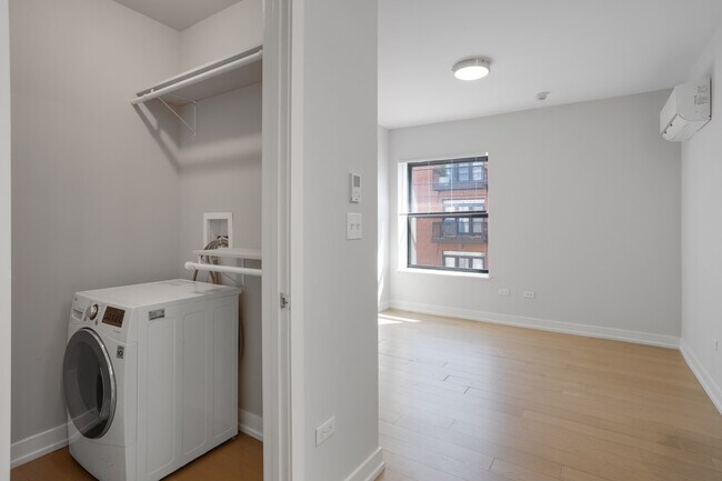 Photo - 6019 N Winthrop Ave