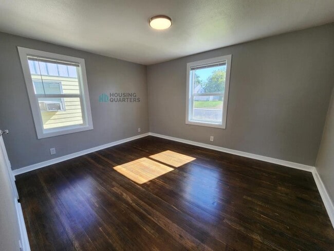 Photo - 2528 W Wabash Ave