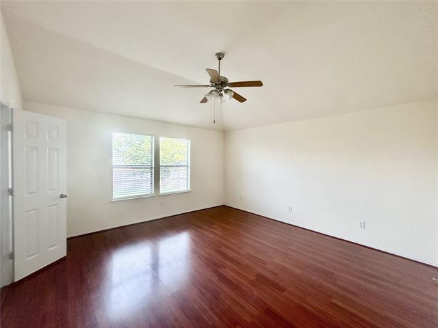 Photo - 704 Corral St
