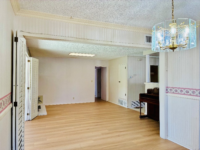 Photo - 5804 Los Pacos St