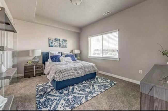 279 N 670 E Unit 107