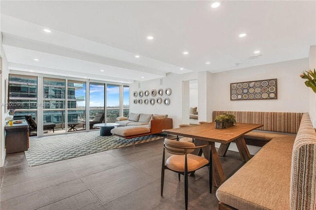 Building Photo - 9401 Collins Ave Unit 1004