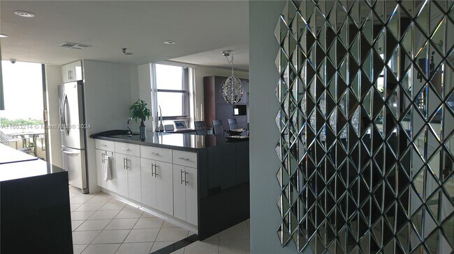 2501 Brickell Ave Unit 507