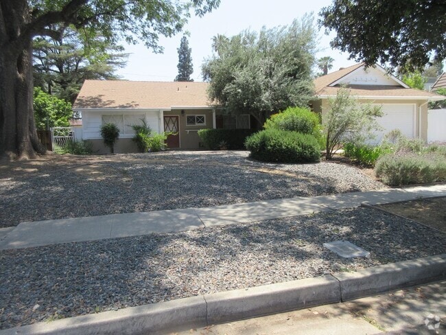 Building Photo - Reduced price on this Beautiful Porter Ran... Rental