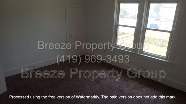 Photo - 291 E Broadway St