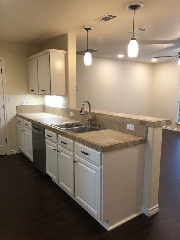 Photo - 3060 Pine Valley Dr