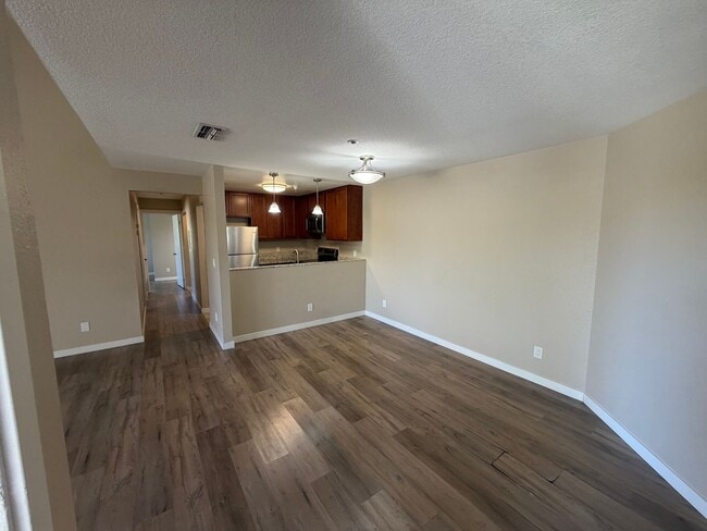 1019 Dornajo Way