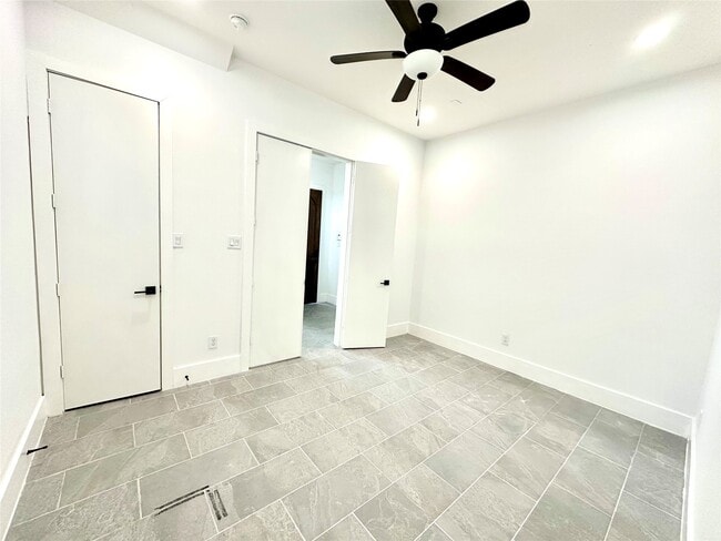 Photo - 1103 Ruthven St