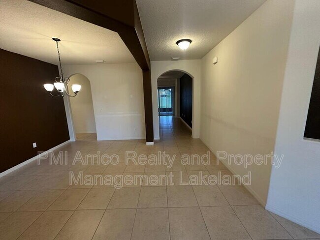 Photo - 2009 Country Aire Loop