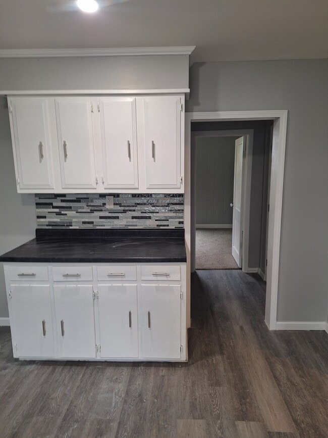 Photo - 202 W Chestnut St