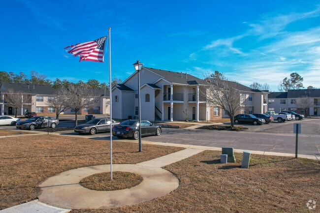 Casa club - Carolina Pines Apartments