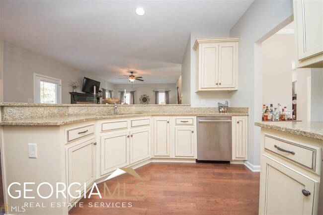 Photo - 34 Camden Cir