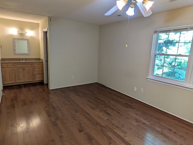 11507 Sullnick Way