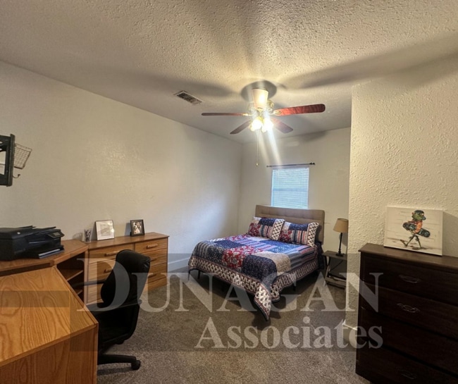 Photo - 2 Bedroom 1 bath home Fully Furnished