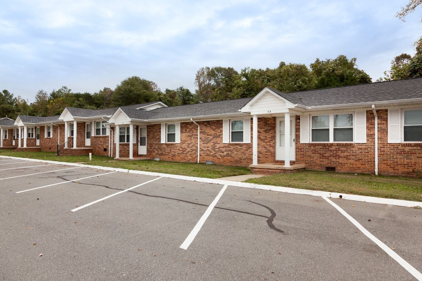 Photo - SH101-College Road Apartments (RCA)