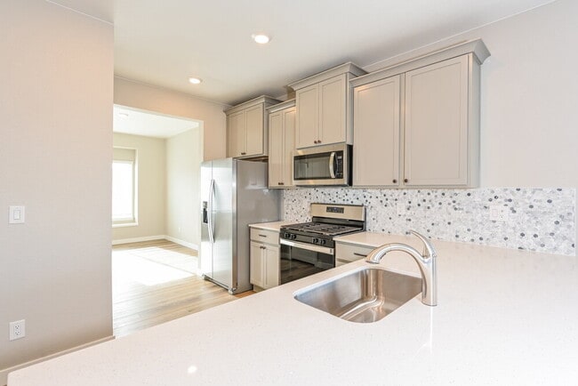 Photo - 17955 E 94th Ave