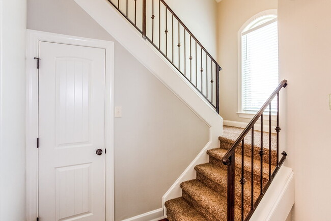 Photo - 7397 Brentridge Dr