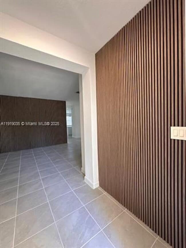 Photo - 2265 SE 30th St