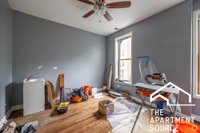 Building Photo - 533 W Wrightwood Ave Unit 2F Rental