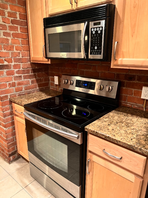 Photo - 95 Gainsborough St Unit 208