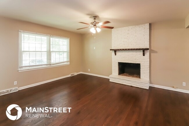 Photo - 7200 Willow Ave