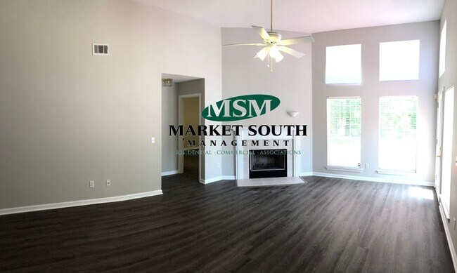 BEAUTIFUL HOME IN POOLER - BEAUTIFUL HOME IN POOLER