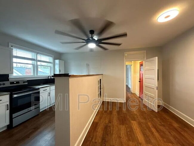 Photo - 502 1/2 State Street