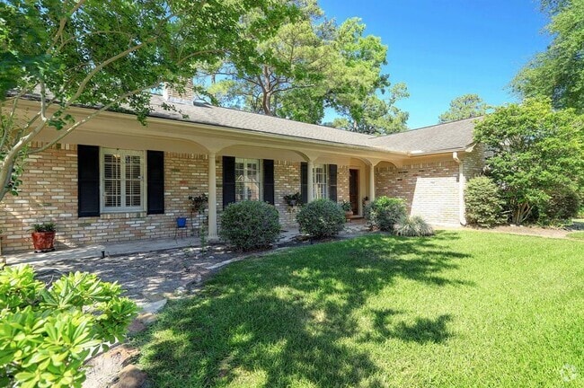 Building Photo - 12218 Mossycup Dr Rental