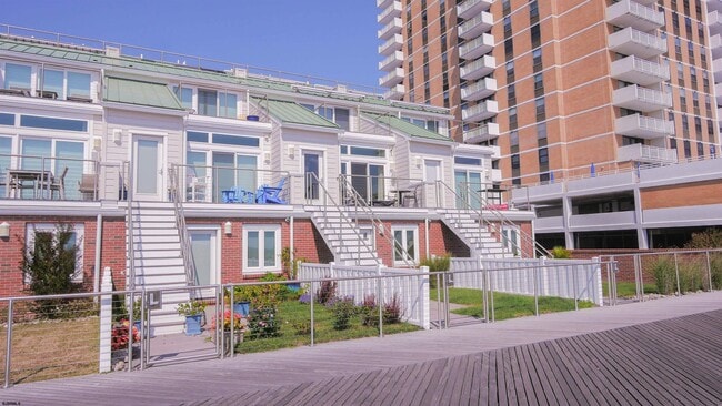 Photo - 5208 Boardwalk Unit Oceanfront